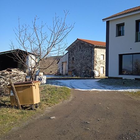 Gites De La Berthe Lantriac Екстериор снимка