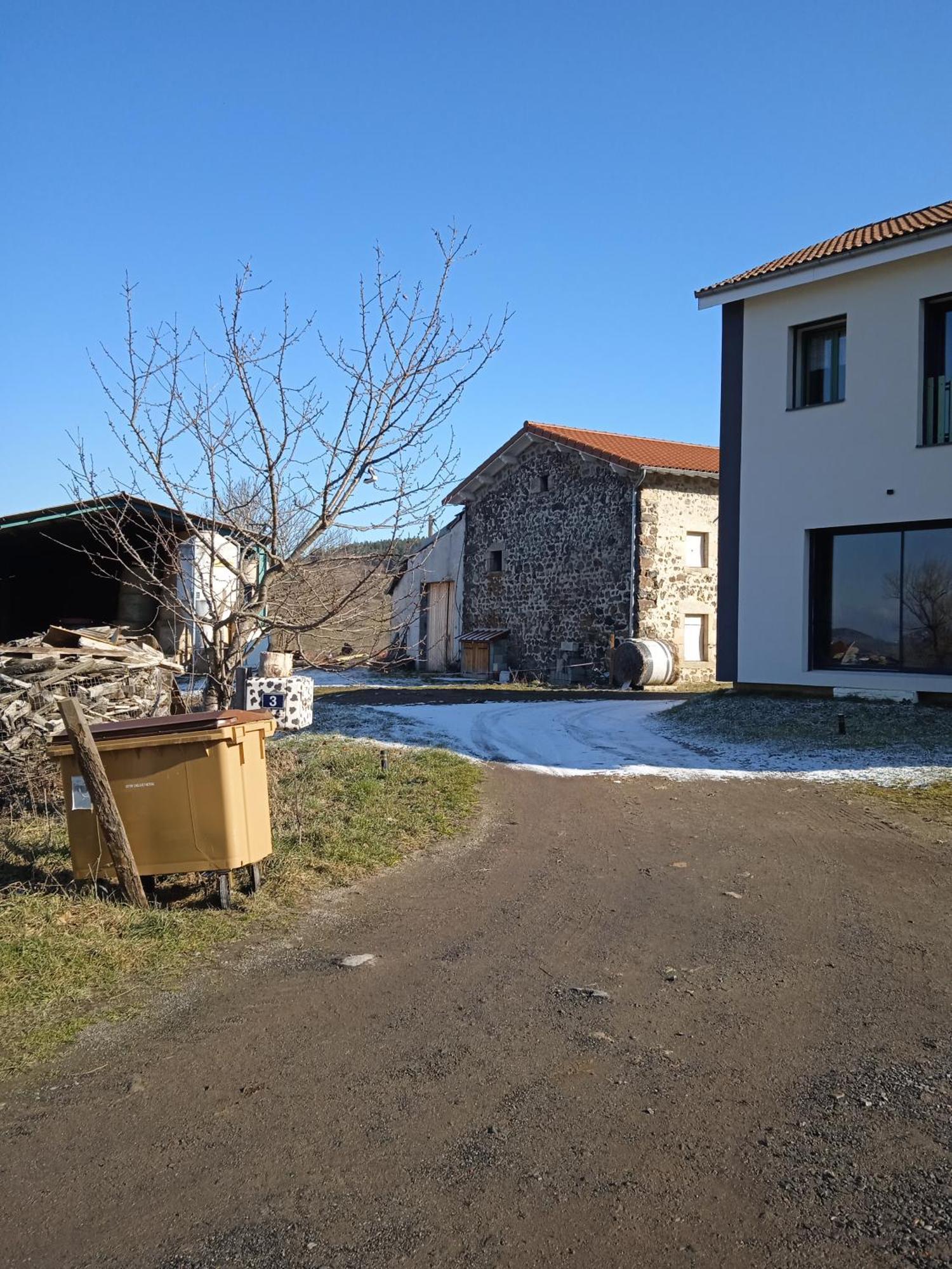 Gites De La Berthe Lantriac Екстериор снимка